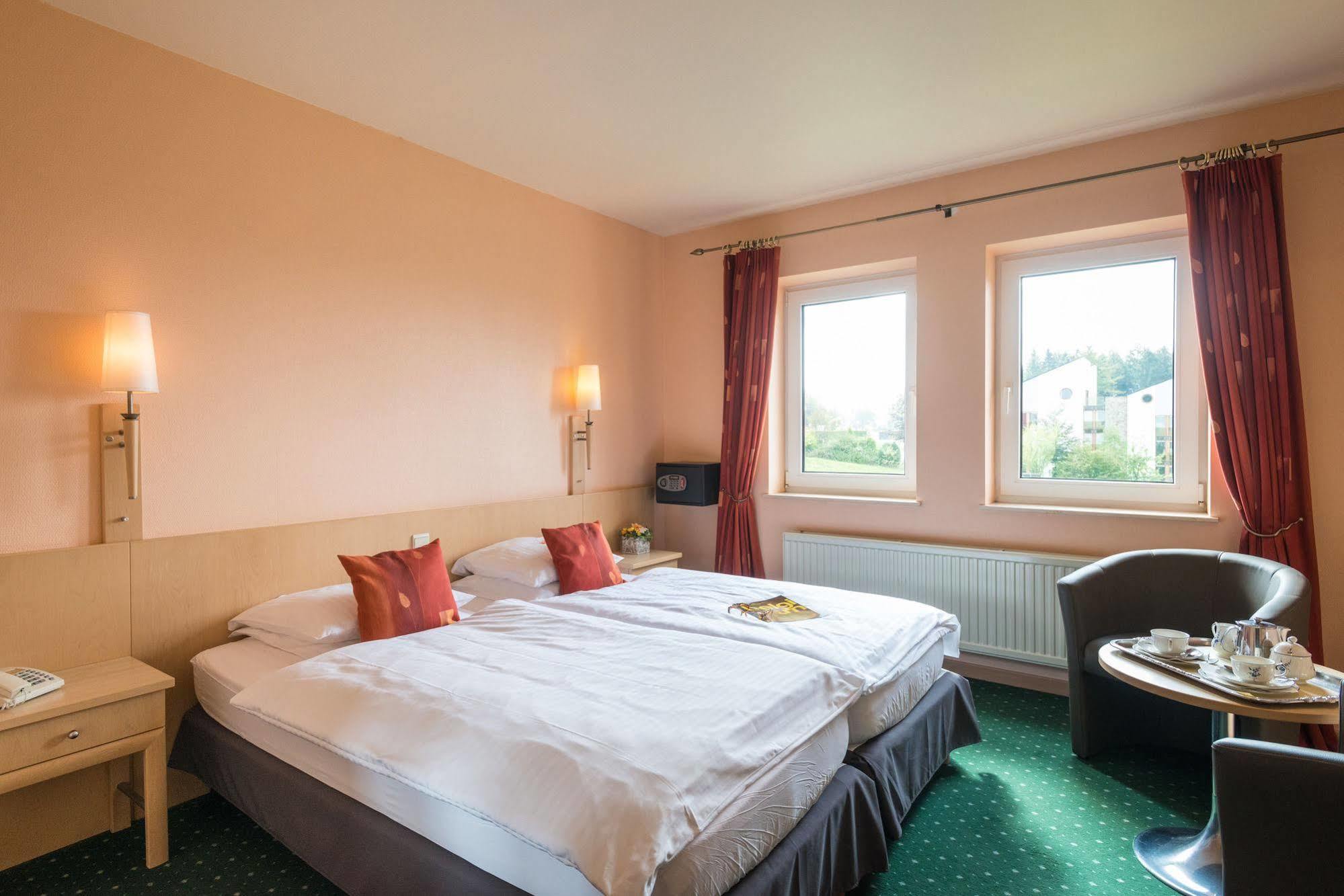 Hotel Hotleu Waimes Exteriér fotografie